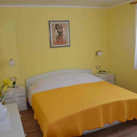 In - Istrien 51828 Tatil Evi Tinjan