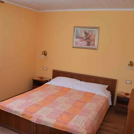 In - Istrien 51828 Tatil Evi